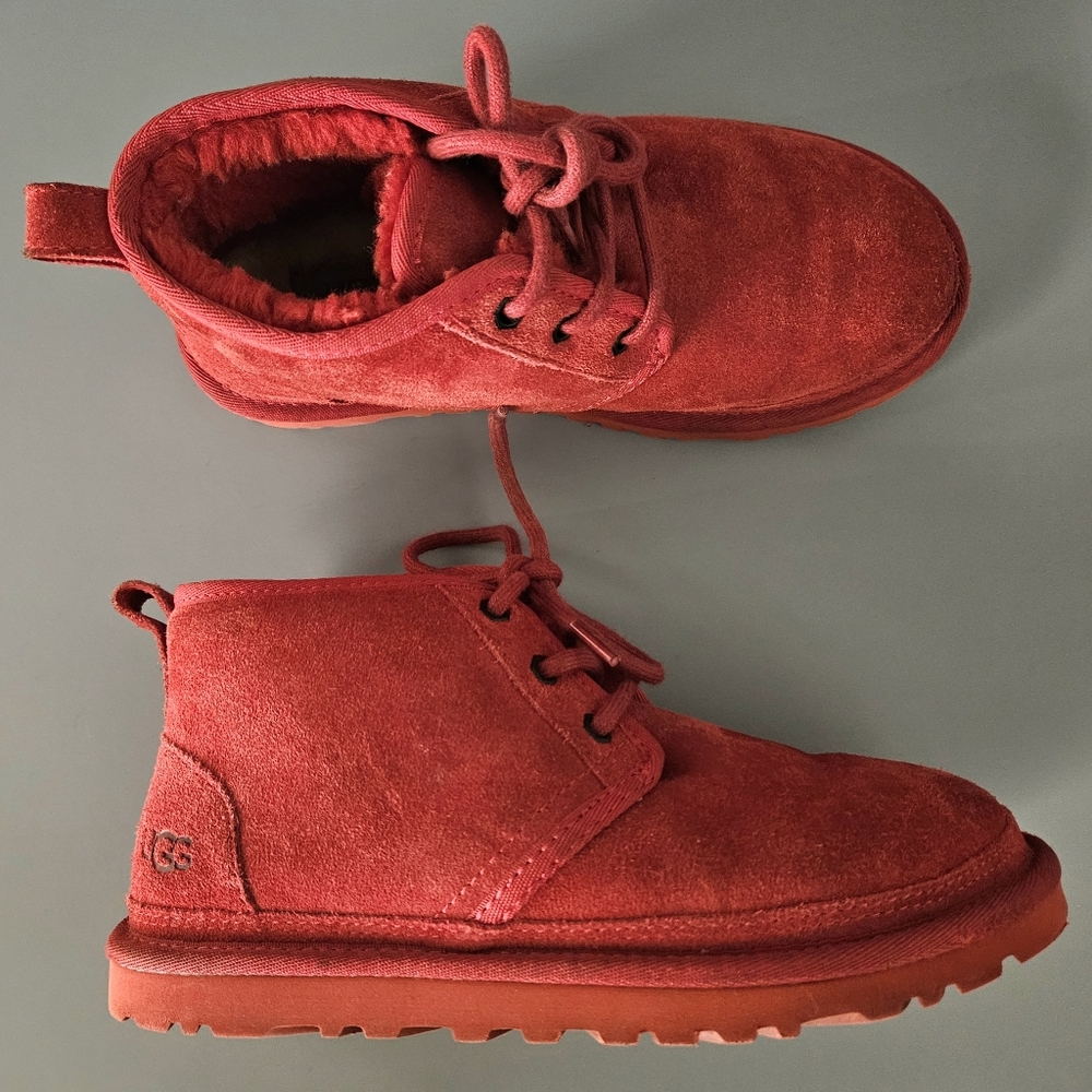 UGG Women's Red Neumel Chukka Boot US 6 EU 37 Leather Suede Shearling Lace Up